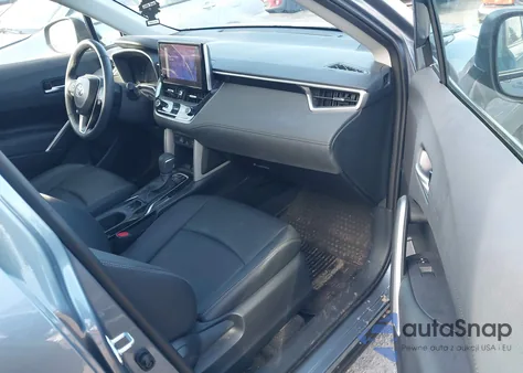 2024 Toyota Corolla Cross Xle z USA, uszkodzony, nr VIN 7MUDAABG2RV102186